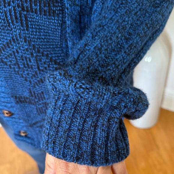 Vintage, London Fog wool mix, blue button down sweater, Mens medium - Picture 2 of 5